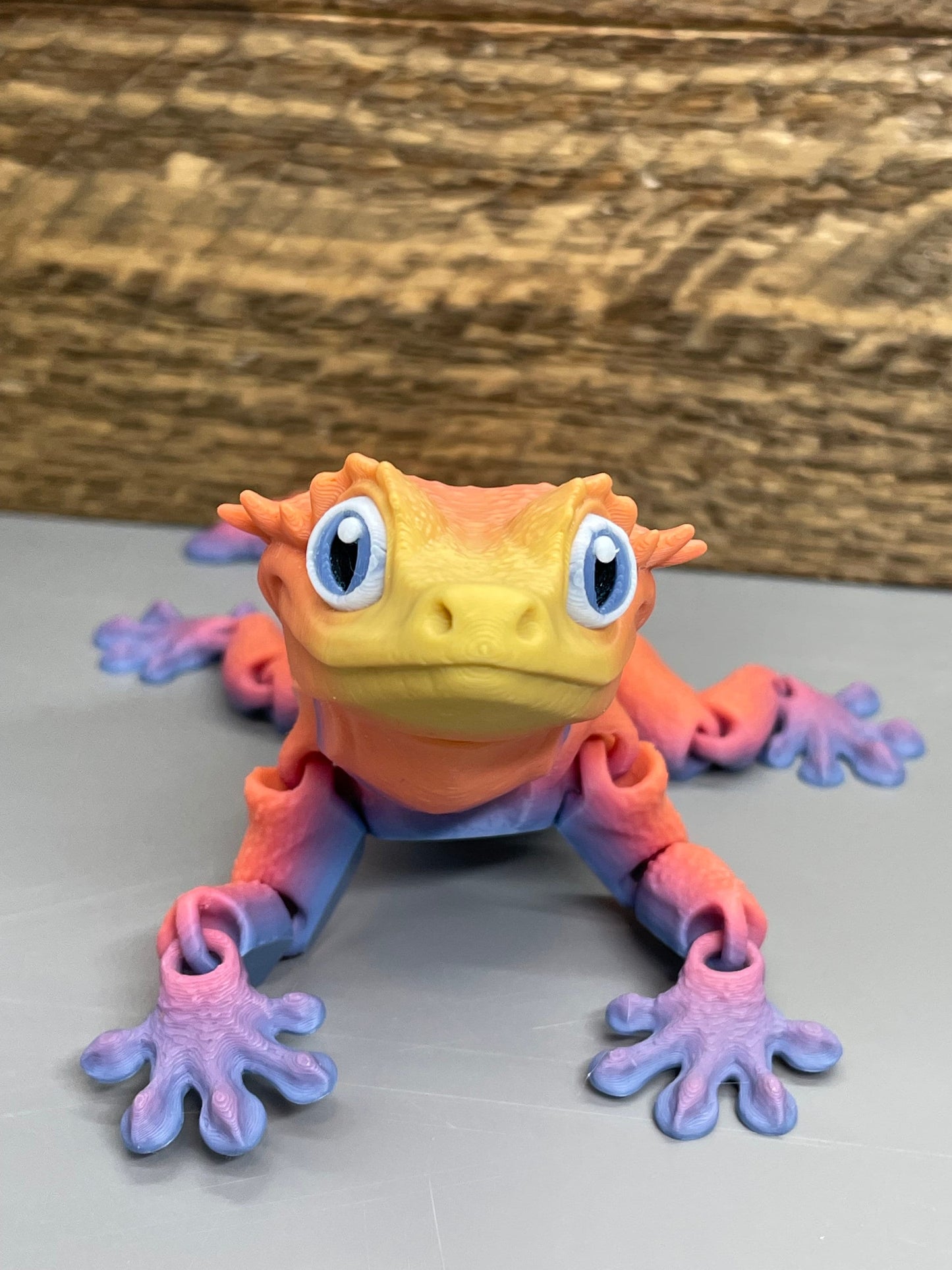 Articulated Crested Gecko! - 3D Printed. Premium Colors! Fun Desk Lizard!