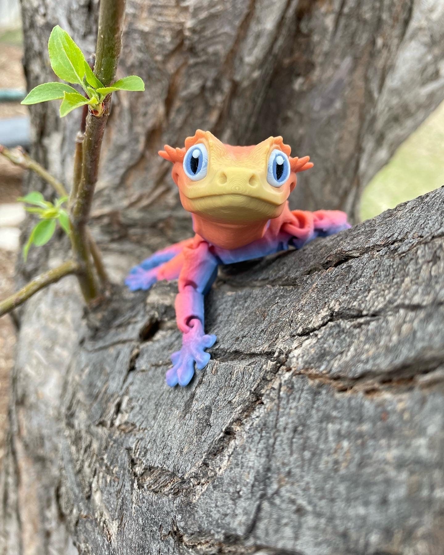 Articulated Crested Gecko! - 3D Printed. Premium Colors! Fun Desk Lizard!